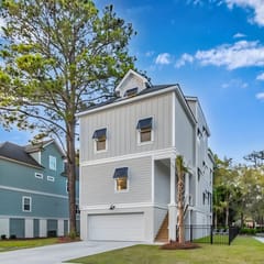 131 Sandcastle Court
