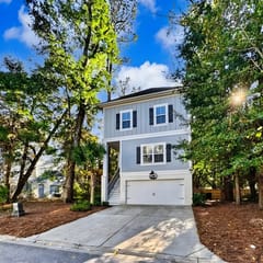 83 Sandcastle Ct