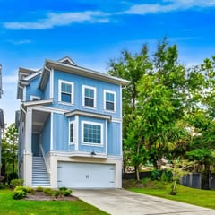 101 Sandcastle Court