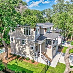 37 Oleander St
