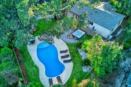 10 Gardenia Street - Folly Field