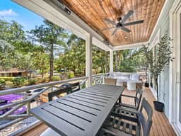 35 Oleander St