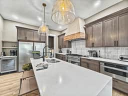 37 Oleander St - Image 5