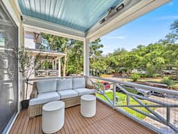 37 Oleander St
