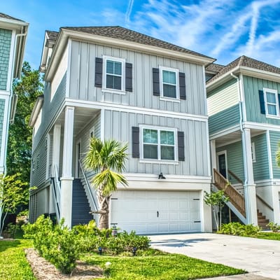121 Sandcastle Court