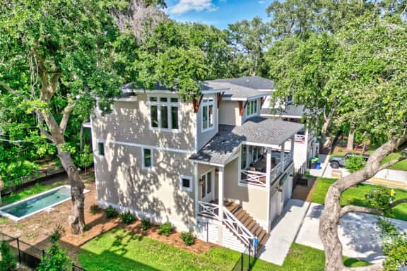 37 Oleander St - Image 1