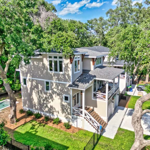 37 Oleander St - Image 1