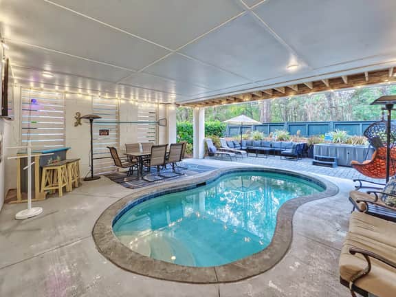 121 Sandcastle Court