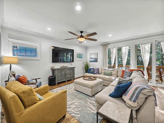 83 Sandcastle Ct