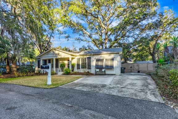 10 Gardenia Street - Folly Field