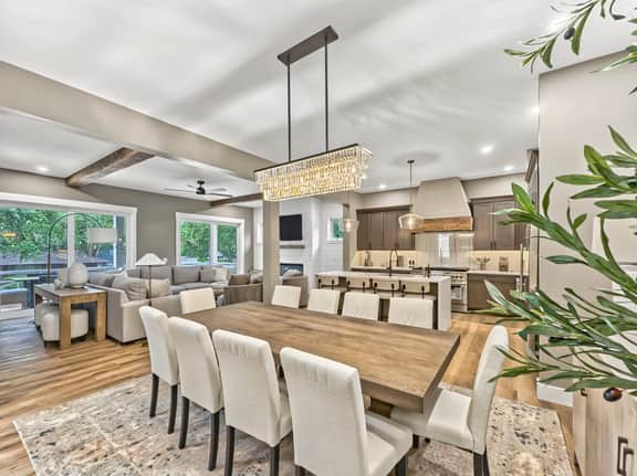 35 Oleander St - Image 3